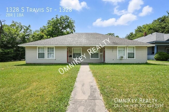 property at 1328 S Travis St