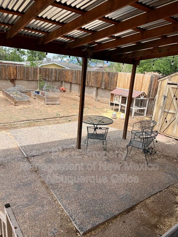 property at 4807 Idlewilde Ln SE