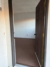 433 Avenida Garza in Rio Rico, AZ - Foto de edificio - Building Photo