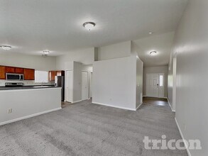 5237 Montavia Ln in Indianapolis, IN - Building Photo - Building Photo