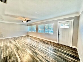 3530 66th Way N in St. Petersburg, FL - Building Photo - Building Photo