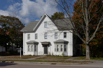 24 Mechanic St in Foxboro, MA - Building Photo - Building Photo