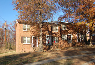 Randolph Hills Apartments in Charlotte, NC - Building Photo - Building Photo