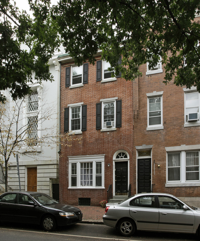 430 Spruce St in Philadelphia, PA - Building Photo - Building Photo