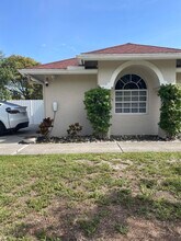 17068 89th Pl N in The Acreage, FL - Building Photo - Building Photo