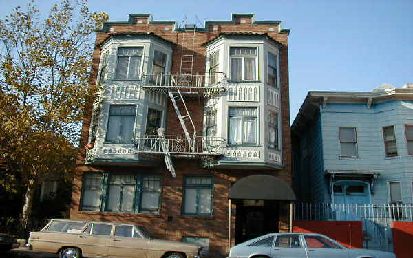 1580 Golden Gate Ave in San Francisco, CA - Foto de edificio