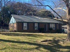 9408 Windsong Dr in Charlotte, NC - Building Photo