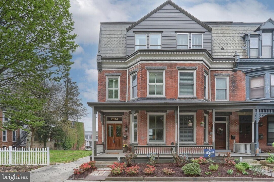 2014 N 3rd St in Harrisburg, PA - Foto de edificio
