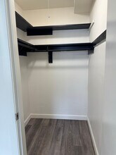 2131 N Summit Ave in Milwaukee, WI - Foto de edificio - Building Photo