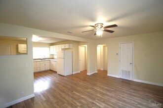 637 Ditmar St in Pensacola, FL - Building Photo - Building Photo