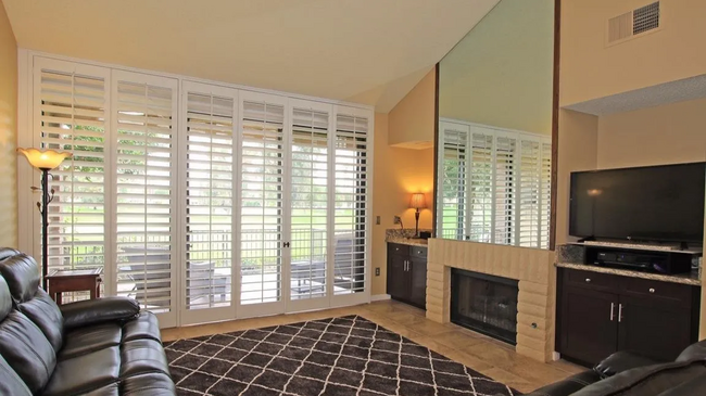 326 Paseo Primavera in Palm Desert, CA - Building Photo - Building Photo