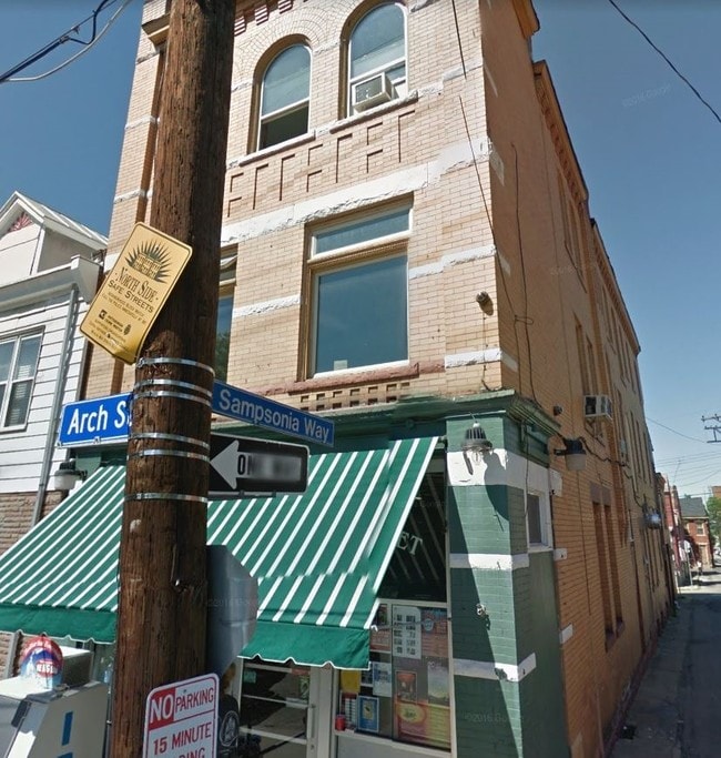 1327 Arch St in Pittsburgh, PA - Building Photo - Building Photo