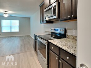 8422 Rayburn Rd in Mont Belvieu, TX - Building Photo - Building Photo