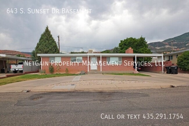 property at 643 S Sunset Dr