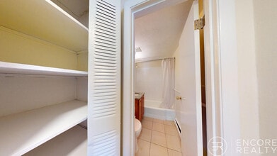 222 Babcock St in Brookline, MA - Building Photo - Building Photo