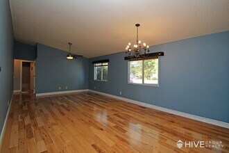 1041 Oak View Ct in Harrisonburg, VA - Building Photo - Building Photo