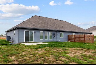 22953 Cayuse St in Glenwood, IA - Building Photo - Building Photo