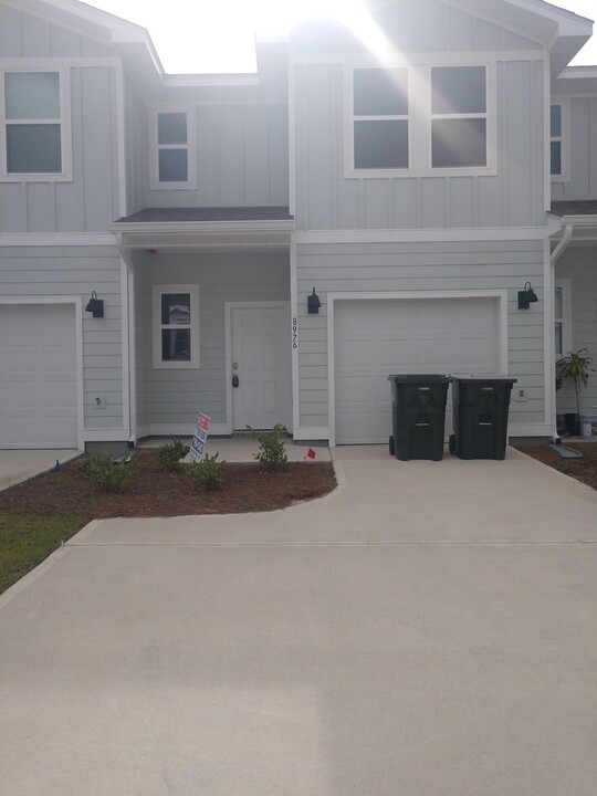 8976 Brigade Trail in Pensacola, FL - Building Photo