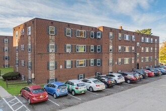 FRIENDSHIP COURT in Pittsburgh, PA - Building Photo - Building Photo