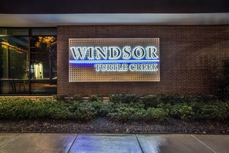 Windsor Turtle Creek in Dallas, TX - Building Photo - Building Photo