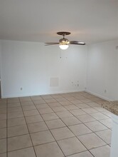 1320 Pleasant Pl in Lakeland, FL - Building Photo - Building Photo