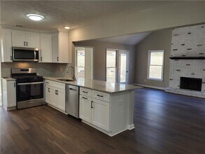 1194 Meadow Oaks Dr NW in Acworth, GA - Building Photo - Building Photo