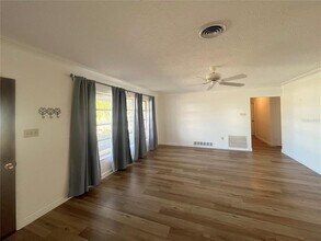 5908 Murdock Ave in Sarasota, FL - Building Photo - Building Photo