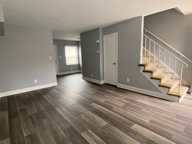 Park Creek Apartments in Charlotte, NC - Building Photo - Building Photo