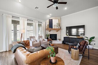 19103 Heather Downs Ct in Cypress, TX - Building Photo - Building Photo