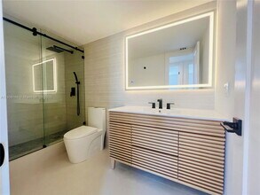 201 Jefferson Ave in Miami Beach, FL - Foto de edificio - Building Photo