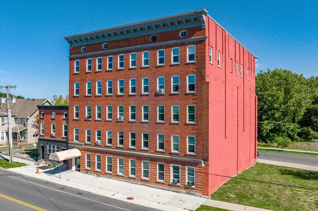 City View Apartments in Watertown, NY - Foto de edificio - Building Photo