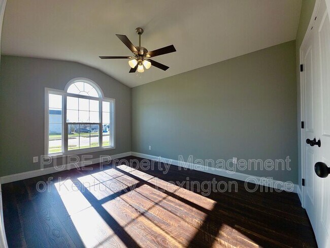 106 John Davis Dr in Georgetown, KY - Building Photo - Building Photo