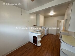 605 Jordan Way in Hayward, CA - Building Photo - Building Photo