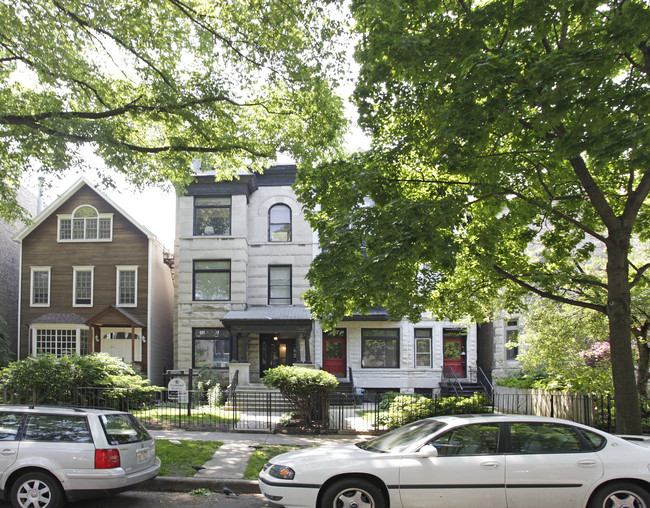 2520 N Burling St in Chicago, IL - Foto de edificio - Building Photo