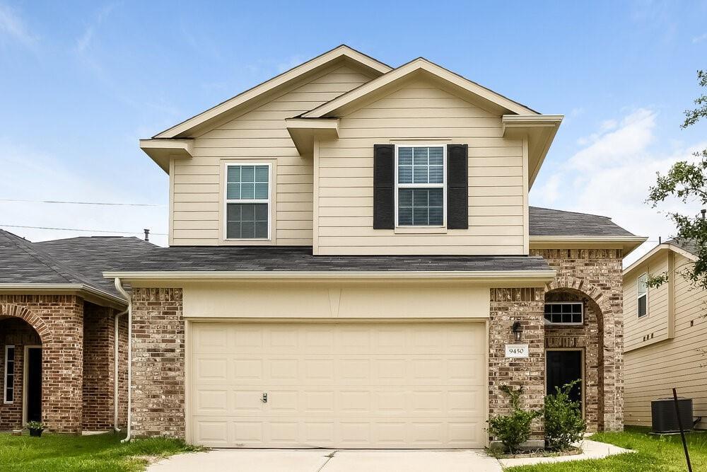 9450 Green Mills Dr in Houston, TX - Building Photo