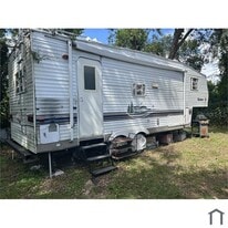 3004 E Yukon St in Tampa, FL - Building Photo