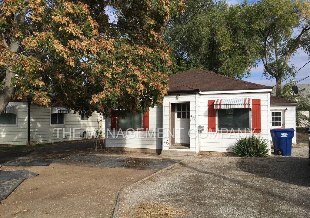 432 Locust St N in Twin Falls, ID - Building Photo