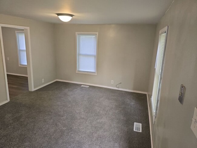 2001 E Depauw Ave in Muncie, IN - Building Photo - Building Photo
