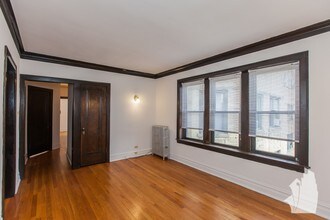 1909 W Larchmont Ave in Chicago, IL - Building Photo - Building Photo