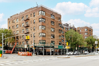 98120 Queens Blvd in Rego Park, NY - Building Photo - Primary Photo