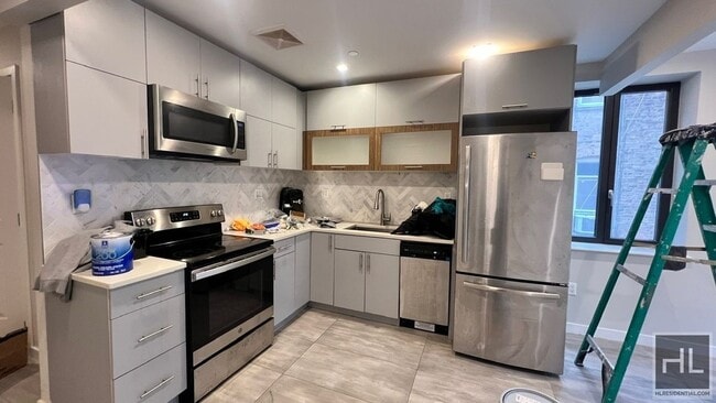 BERGEN STREET in Brooklyn, NY - Building Photo - Building Photo