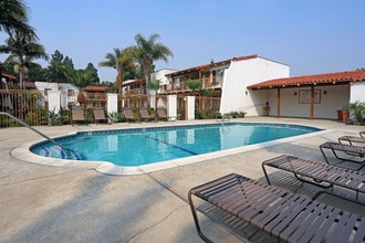 Casa Cortez Apartments in Tustin, CA - Building Photo - Building Photo