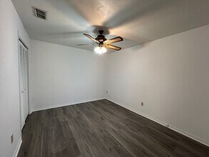 4501 Nettle Creek Ct in Port Orange, FL - Building Photo - Building Photo