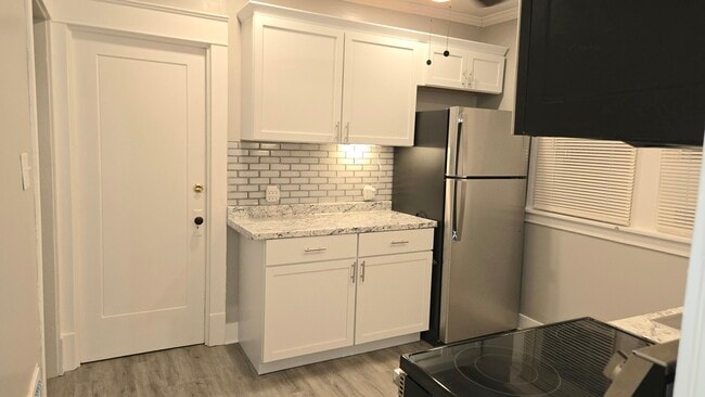 414 Taunton Pl, Unit Lower in Buffalo, NY - Foto de edificio - Building Photo