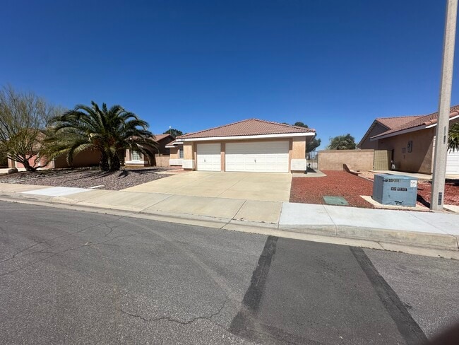 property at 3803 Cocina Ln