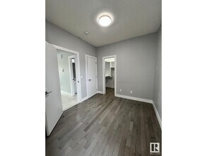 5820 Pelerin Cres in Beaumont, AB - Building Photo - Building Photo