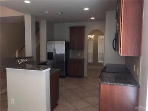 3306 San Angelo St in Mission, TX - Foto de edificio - Building Photo