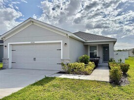 2226 Majestic Span Ave in Eagle Lake, FL - Building Photo