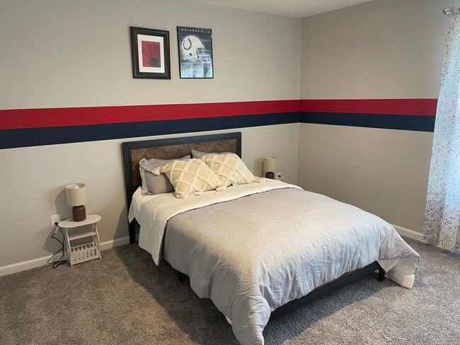 6531 E Daisy Hill Ct, Unit B in Camby, IN - Foto de edificio - Building Photo