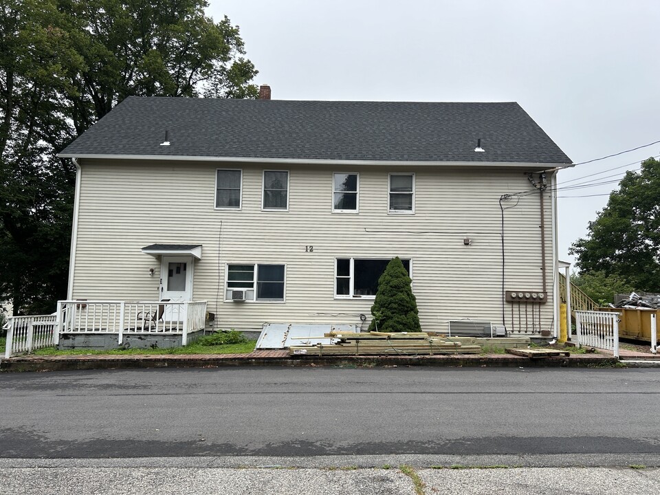 12 Aspinook St in Griswold, CT - Building Photo